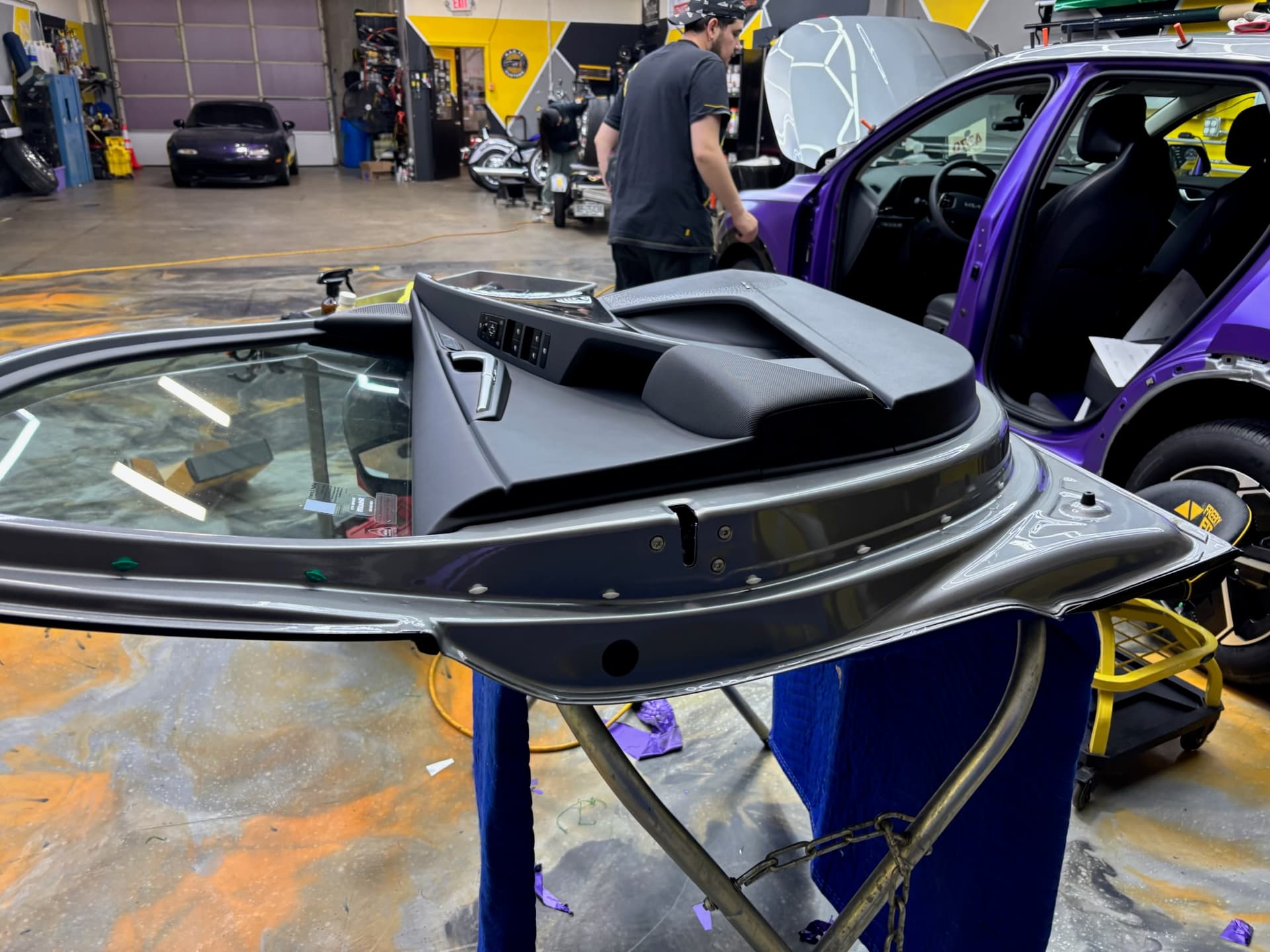 Completed vehicle work from the KAR FX Customs gallery 15